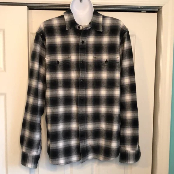 Lucky Brand Men's plaid flannel, spread collar, button frt, classic fit - sz L - Picture 4 of 13
